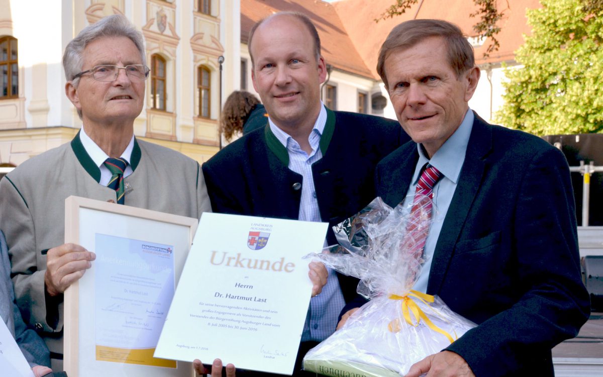 Bürgerstiftung Augsburger Land dankt Dr. Hartmut Last